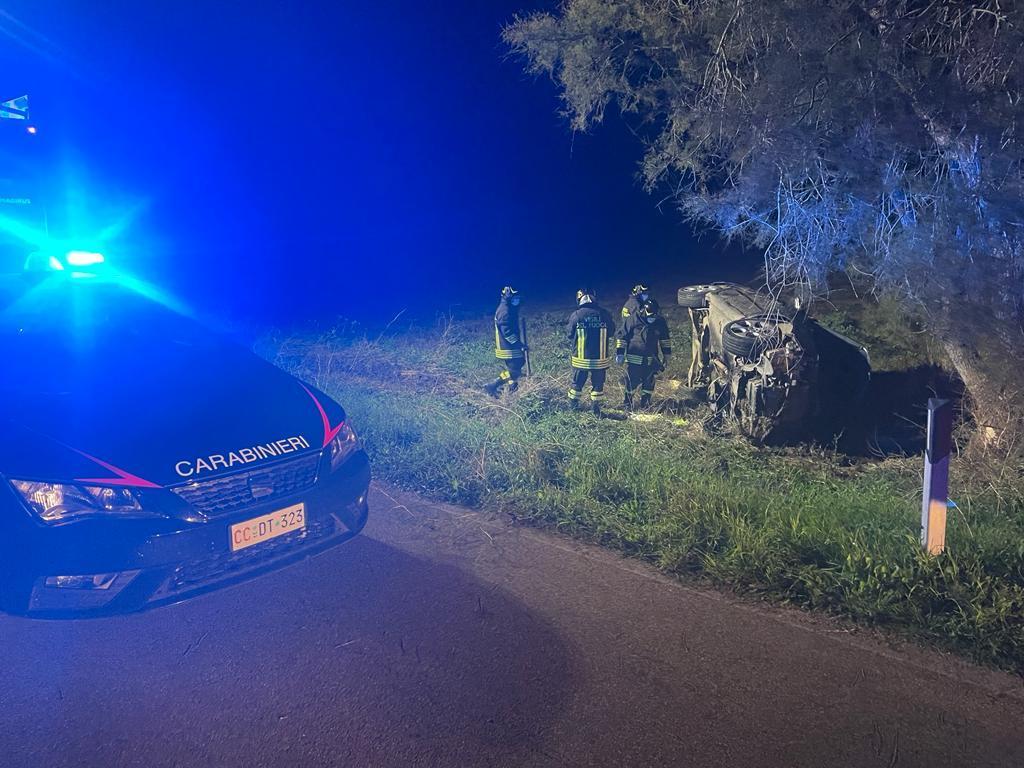 Con l'auto si schianta contro un albero: 29enne muore sul colpo tra Pabillonis e San Gavino