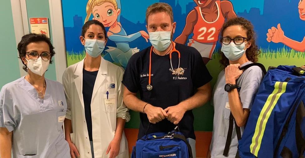 Acquistati zaini per la Pediatria grazie a un gesto di generosità 