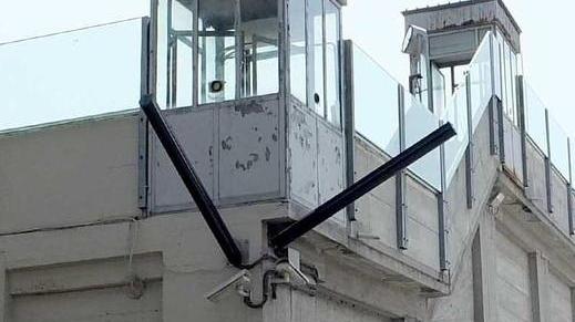 Overdose in carcere, salvato da un agente «Carenza di personale»