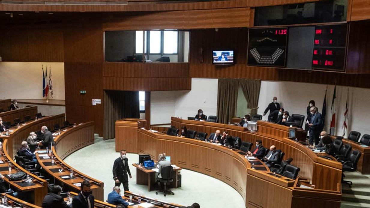 Balletto di nomi per le Commissioni