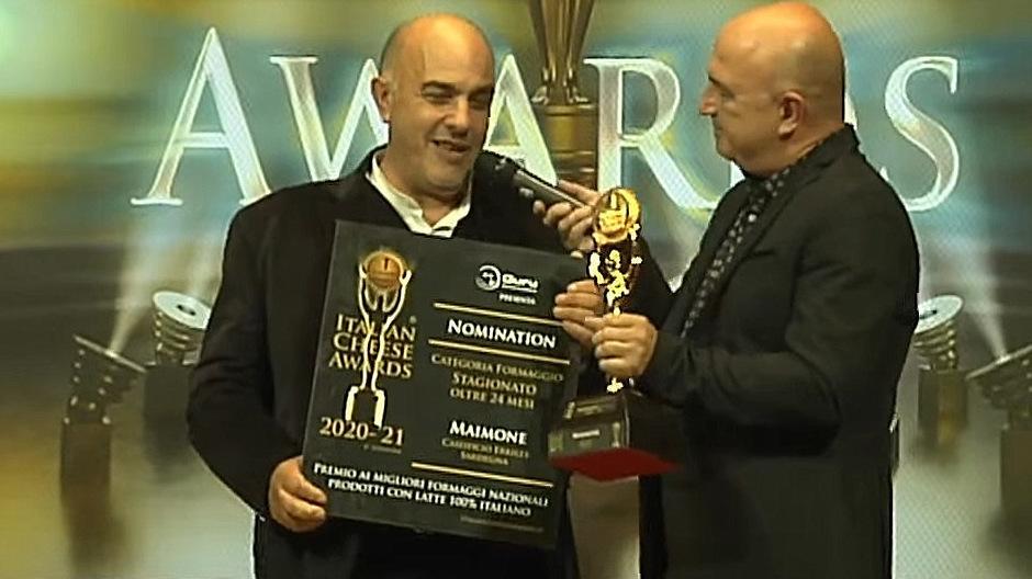 Il formaggio Maimone di Olzai trionfa agli Italian awards 