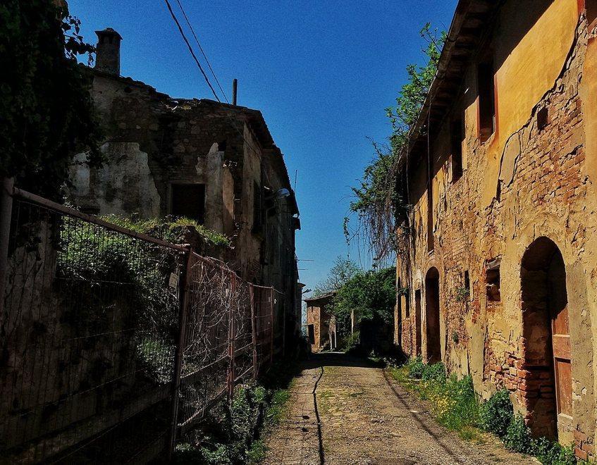 Il borgo di Toiano