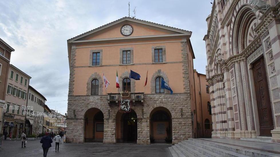 Il Palazzo comunale di Grosseto: ci sono sei posti in ballo per diventare dipendenti (Foto AgenziaBF)