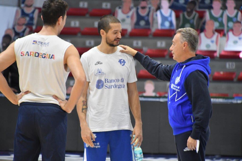 Dinamo a tutta difesa contro la sorpresa Napoli