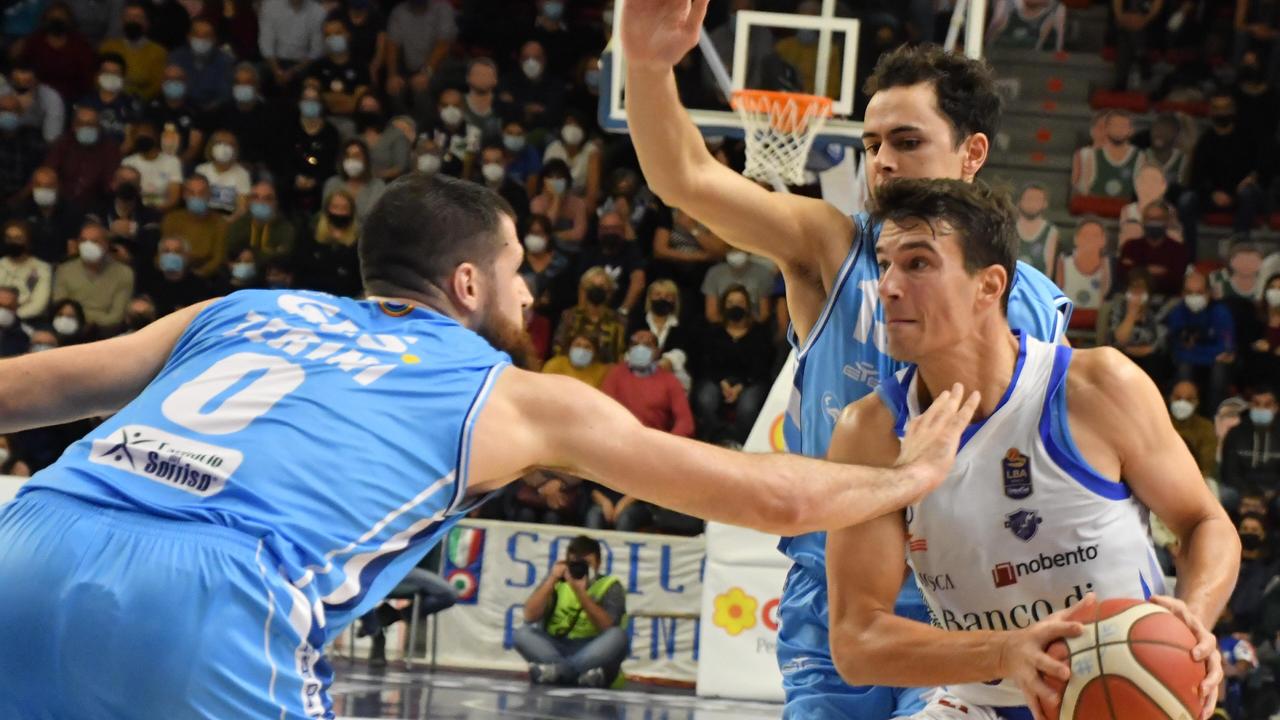 Dinamo-Napoli (foto Mauro Chessa)