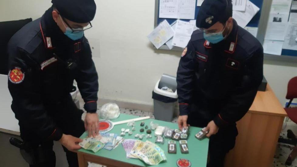 Droga nascosta negli slip e nell’armadio di casa Imprenditore arrestato