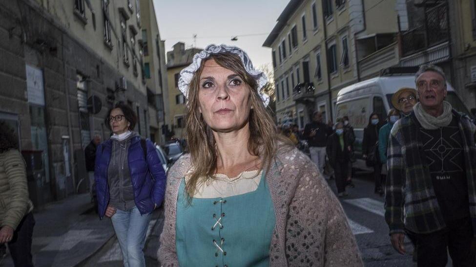 Costumi d’epoca e saracinesche Un tour di emozioni in Borgo