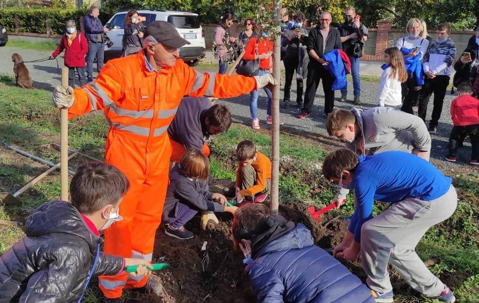 È un successo la festa degli alberi 