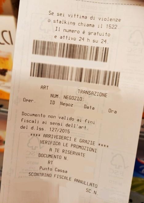 Il numero antiviolenza sugli scontrini della Coop