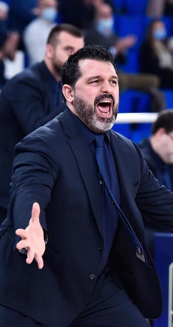 Magro applaude Cinciarini «Che direttore d’orchestra...»