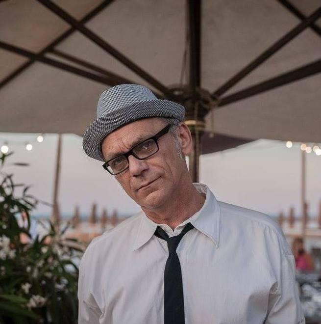 Si balla il “Lindy Hop” nato negli anni Trenta In consolle Lucio Vallisneri 
