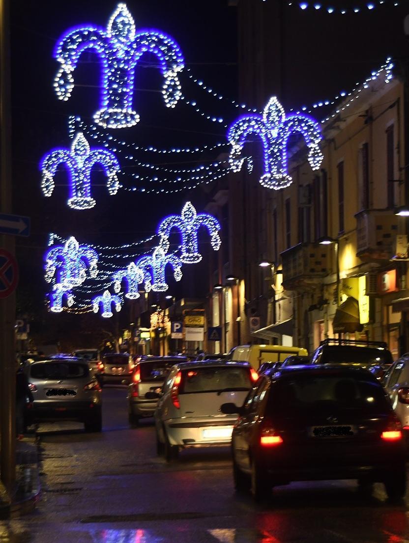 Il Comune accende le luminarie 