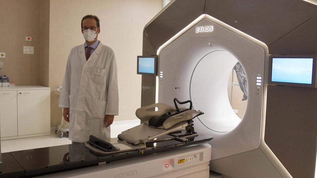La radioterapia del futuro tra alta tecnologia e arte