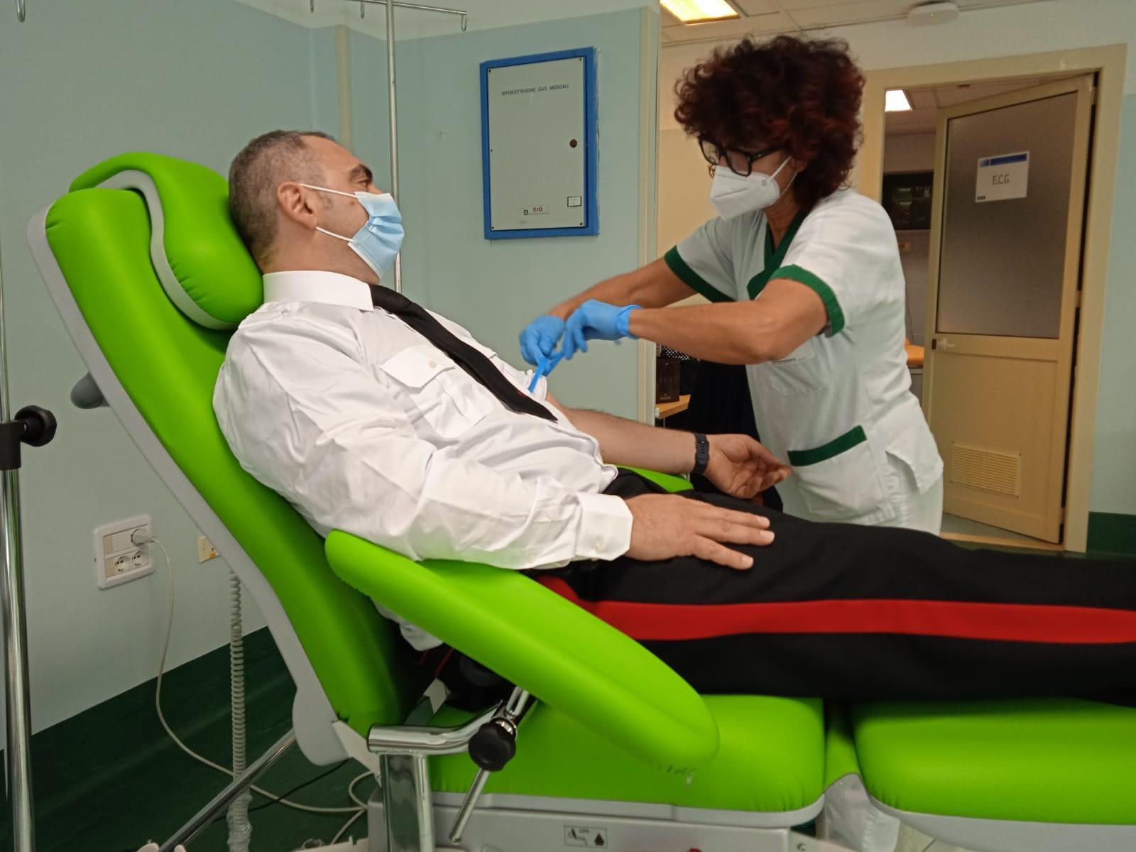 I carabinieri di Grosseto hanno cominciato la campagna di donazione del sangue all'ospedale Misericordia