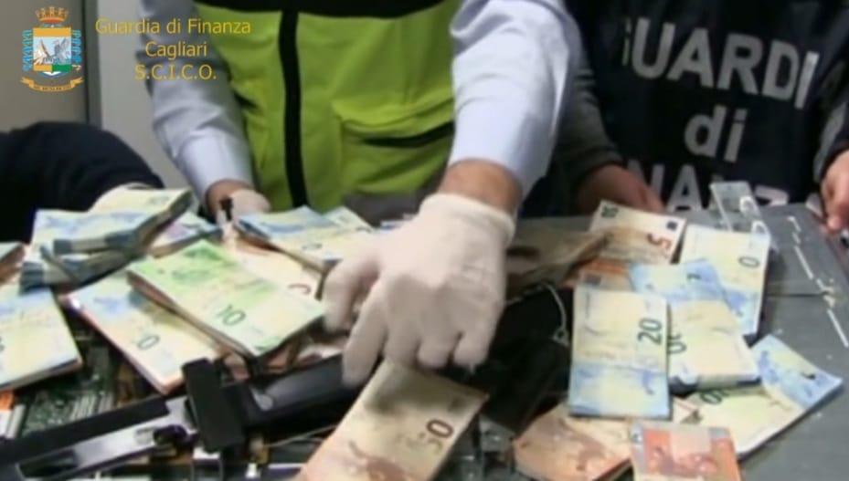 Inchiesta della Dda di Cagliari: arresti per riciclaggio e immigrazione clandestina