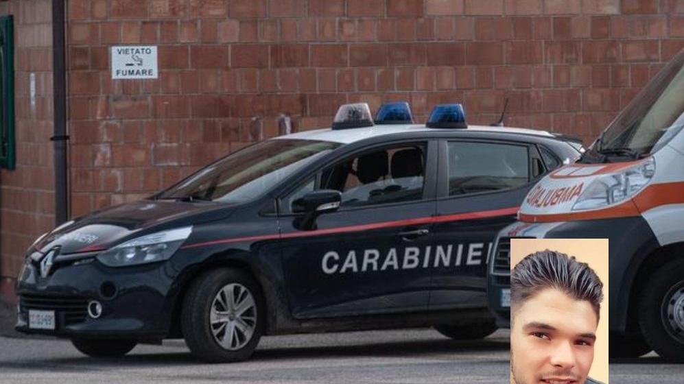 I carabinieri di Isili si occupano dell'incidente mortale in zona industriale, nel riquadro la giovane vittima, Roberto Usai