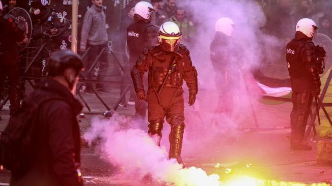 Premier Belgio, 'inaccettabile' la violenza alle proteste