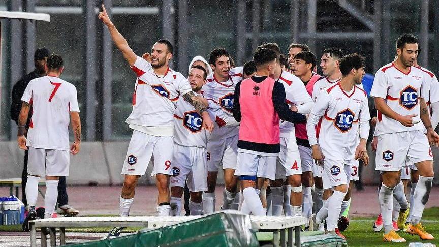 San Miniato Basso, la grande emozione dell'impresa a Livorno