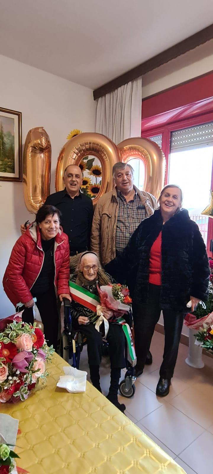 I cent'anni di Savina Casula artista della pasticceria