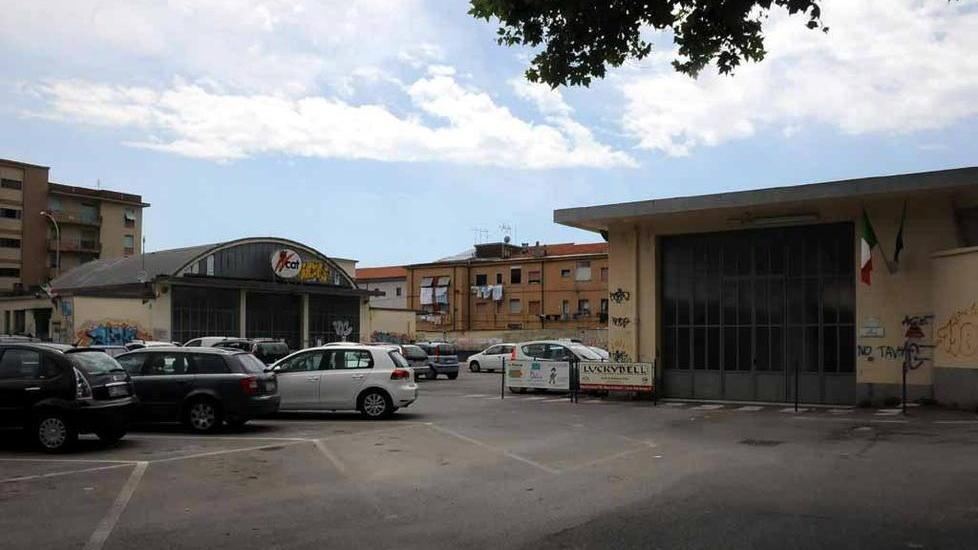 No al parcheggio sopraelevato «Vogliamo la Casa delle Culture»