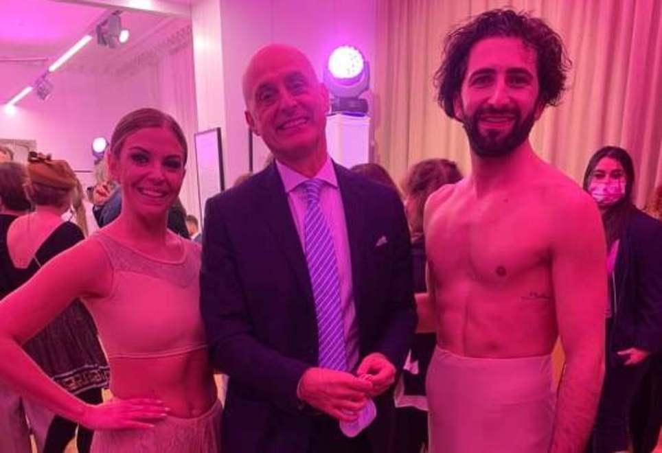 Ballerino carrarese fa il suo spettacolo in diretta sulla tv polacca