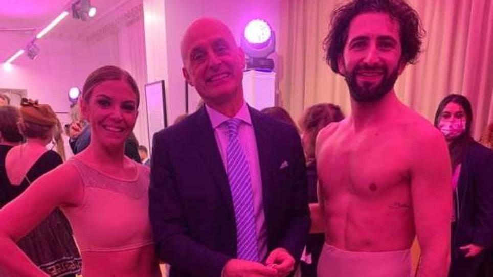 Ballerino carrarese fa il suo spettacolo in diretta sulla tv polacca