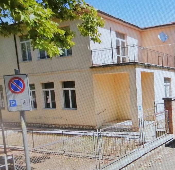 Scuola di Saturnia da demolire Dionisi: «Va ricostruita lì» 