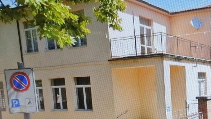 Scuola di Saturnia da demolire Dionisi: «Va ricostruita lì»