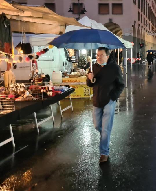 Via Grande senz’auto, il meteo guasta la festa del commercio 