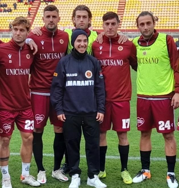Un premio a Paolino, da Meda per la maglia