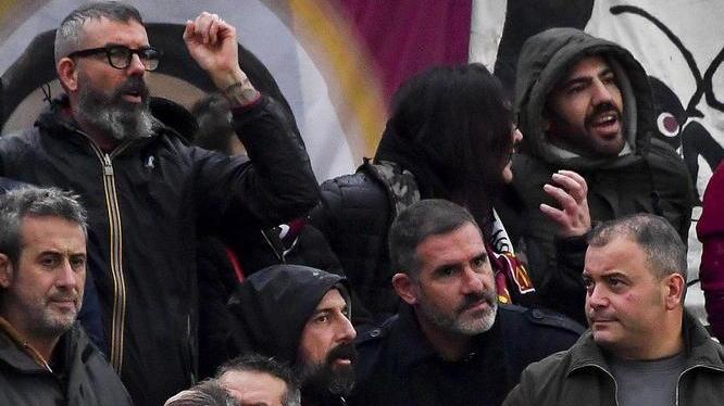 In Curva Nord a fare il tifo spunta Lucarelli