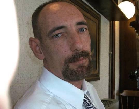 Operaio stroncato da un male a 56 anni Lavorava alla Piaggio insieme alla moglie 