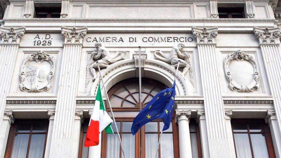 “Camera” verso la fusione La Regione convoca i vertici