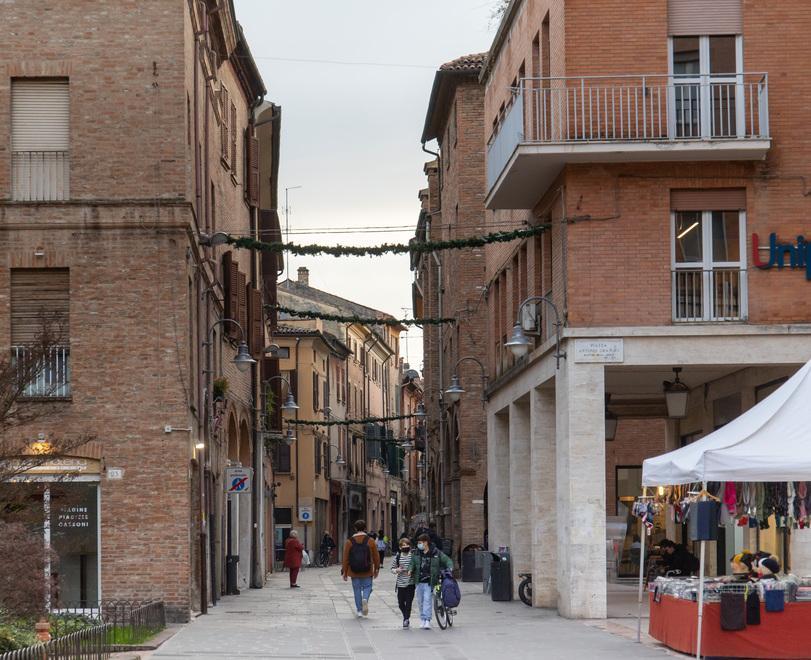 Negozianti a difesa di San Romano «Merita il rilancio, non cattiverie»