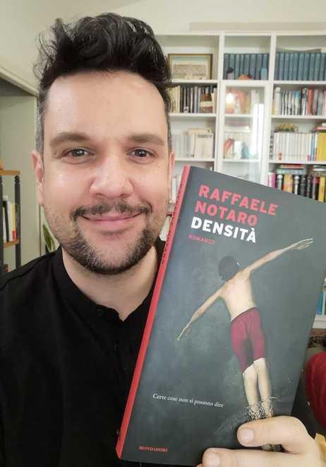 Notaro al Grisù con il suo “Densità” parte da una morte e dà vita ai personaggi 