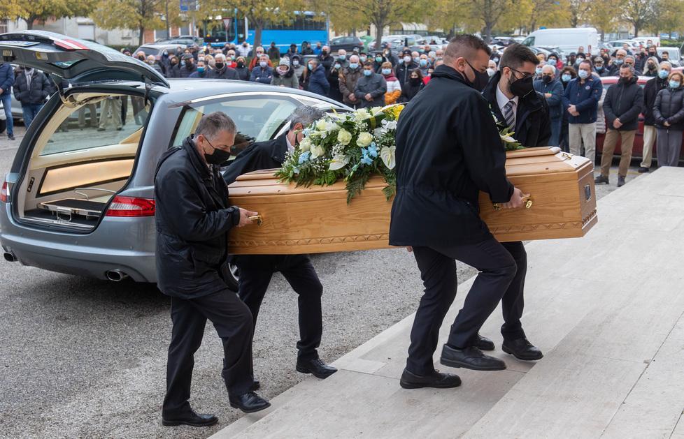 Jolanda, lacrime all’addio dell’agricoltore Paviani: «Paolo, amico di tutti»