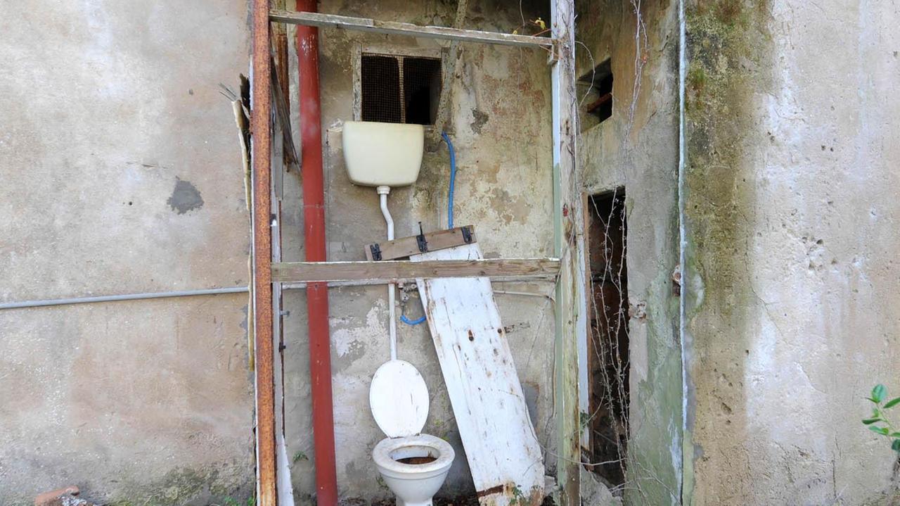 La lenta agonia del Casone di Baratti, da hotel di lusso a luogo dell’oblio