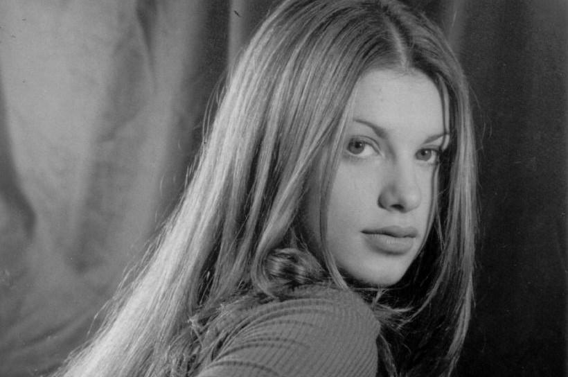 Elisabetta Canalis in un'immagine del 1999, anno in cui diventò velina di Striscia la Notizia