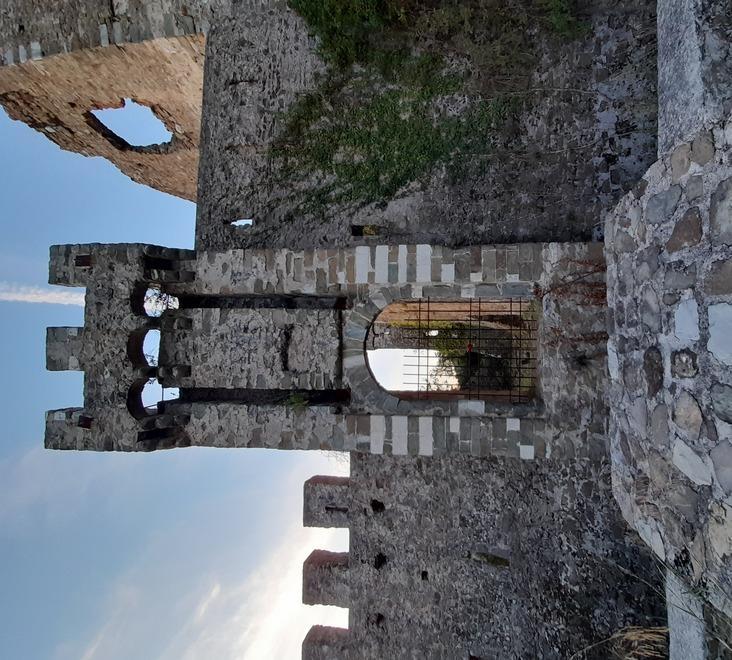 «Salviamo il castello di Moneta» Così il recupero diventa social 