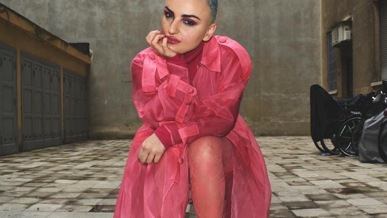 Con “Ero romantica” Arisa ci rivela la sua personalità sexy