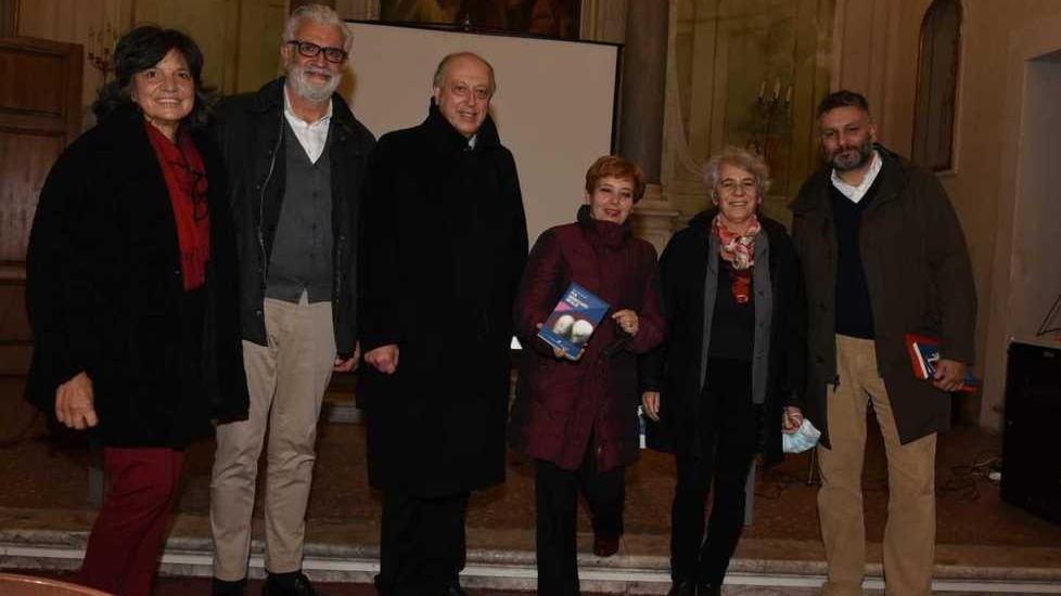 Ilaria Bonuccelli ha presentato “Per ammazzarti meglio”
