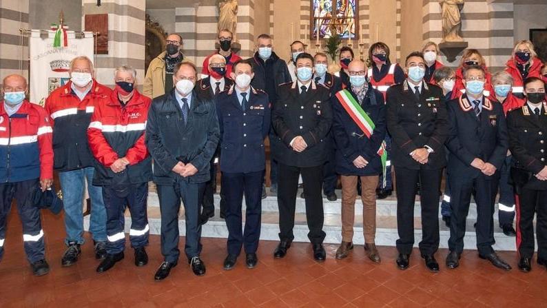 Autorità e volontari celebrano la Virgo Fidelis