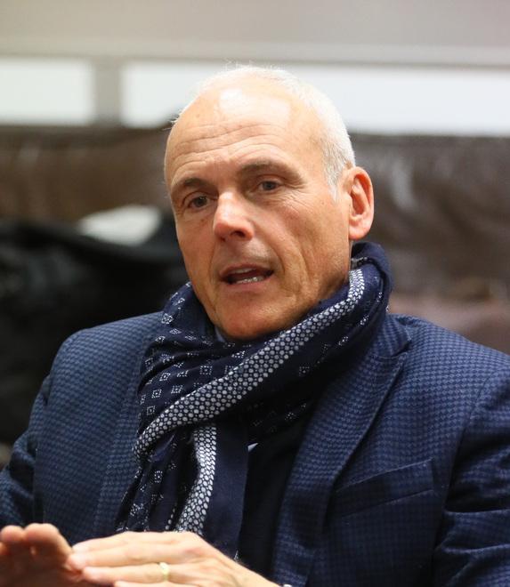 Il Listone conteso dalle bancarelle «Artigiani preziosi»