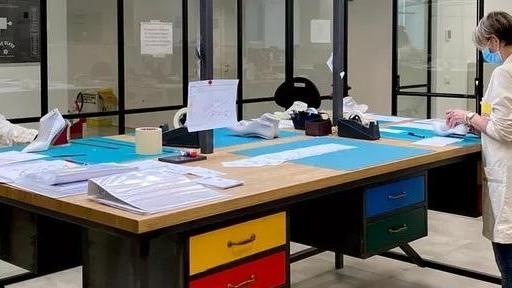 Uno dei laboratori di Gucci (gruppo Kering) a Scandicci