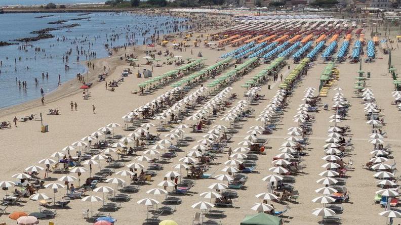 Comacchio. Spiaggia e concessioni, il dibattito è in Regione: «L’attenzione sia alta»