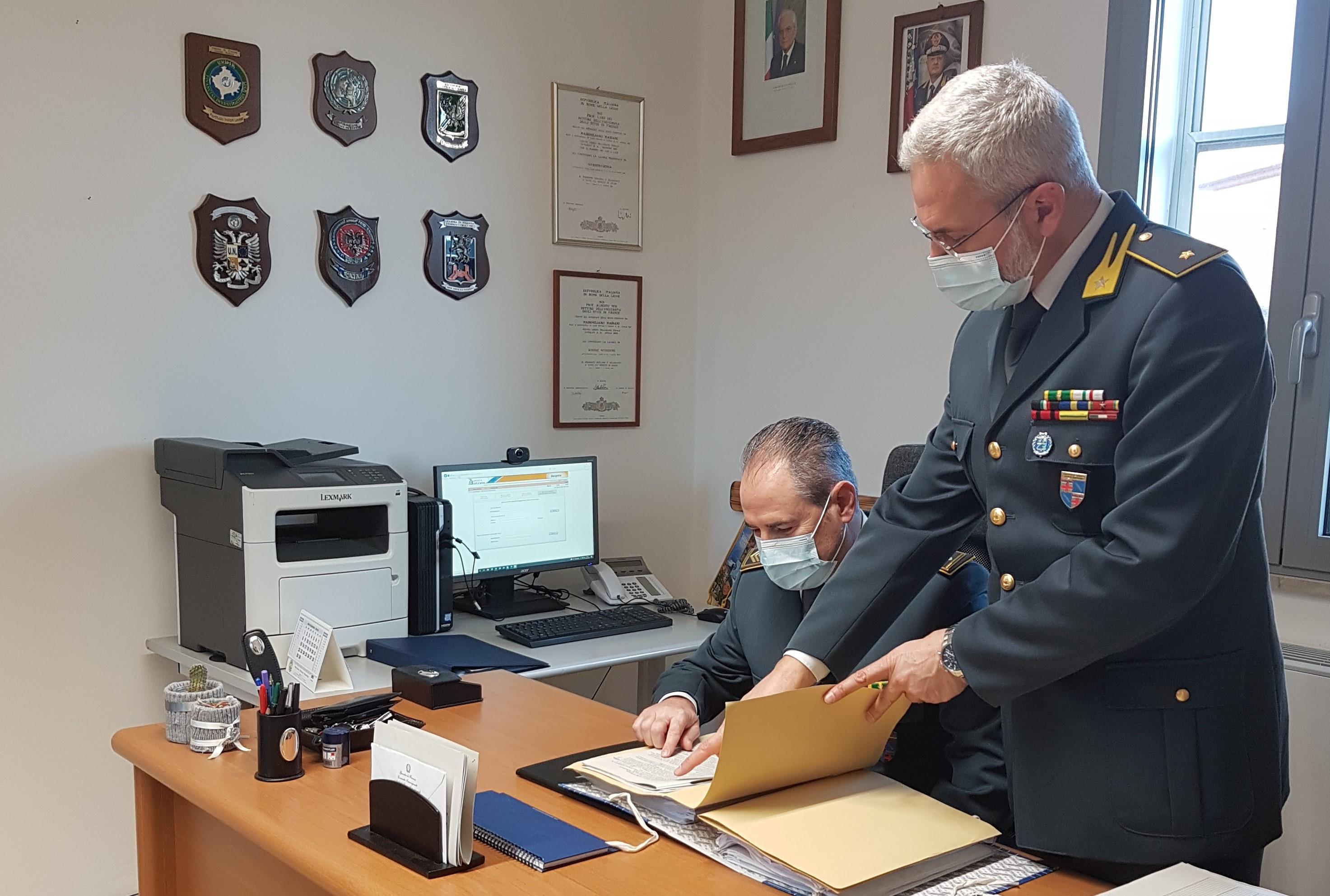 Comacchio, affitta stabilimento balneare e percepisce il reddito di cittadinanza: denunciato imprenditore 