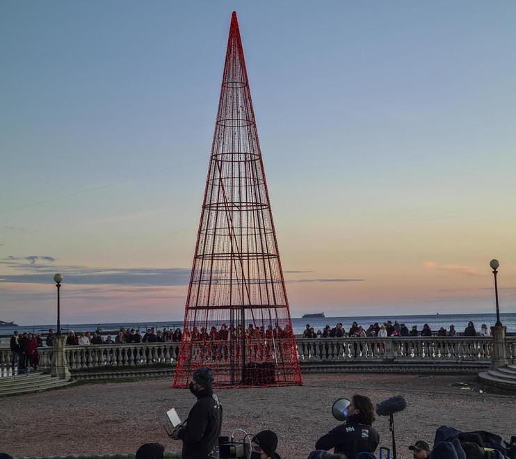 Ciak, si gira. E alla Terrazza arriva Cattelan 