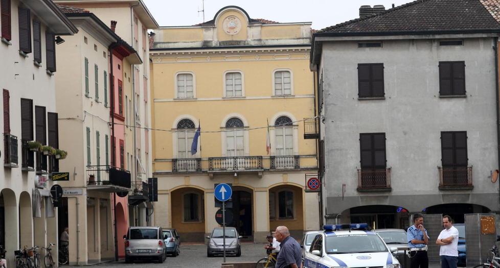 Il Comune fatica a riscuotere e chiede prestiti alla banca 
