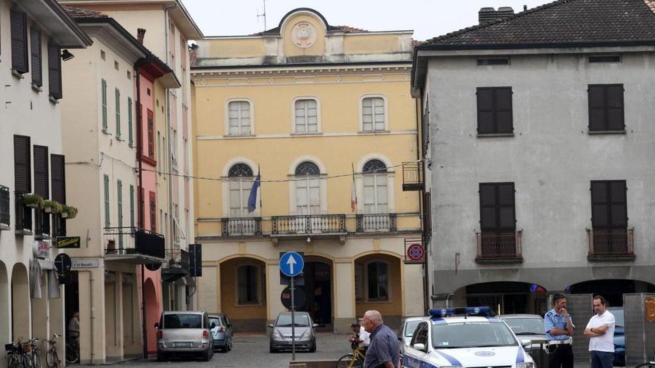 Il Comune fatica a riscuotere e chiede prestiti alla banca