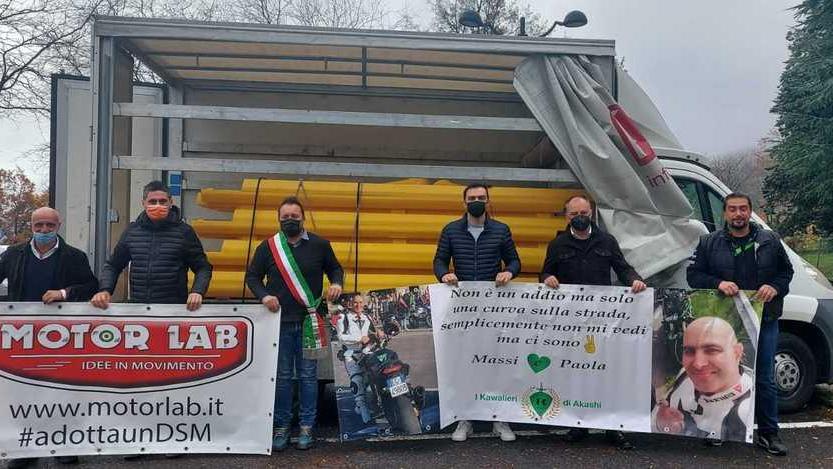 I motociclisti chiedono al sindaco barriere salvavita